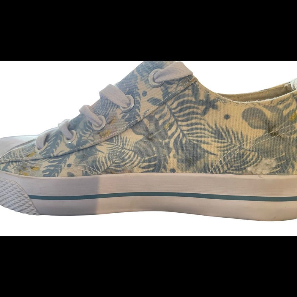 Airwalk Canvas Legacee Sneakers - Picture 6 of 12